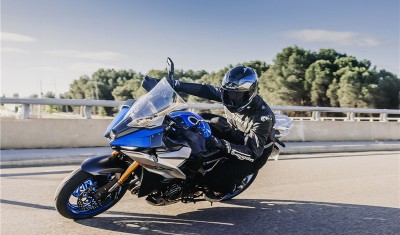 Suzuki_GSX-S1000GX_02-36096-800x470.jpg