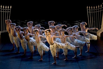 Swan_Lake1.jpg
