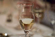 220px-A_glass_of_tasty_grappa.jpg